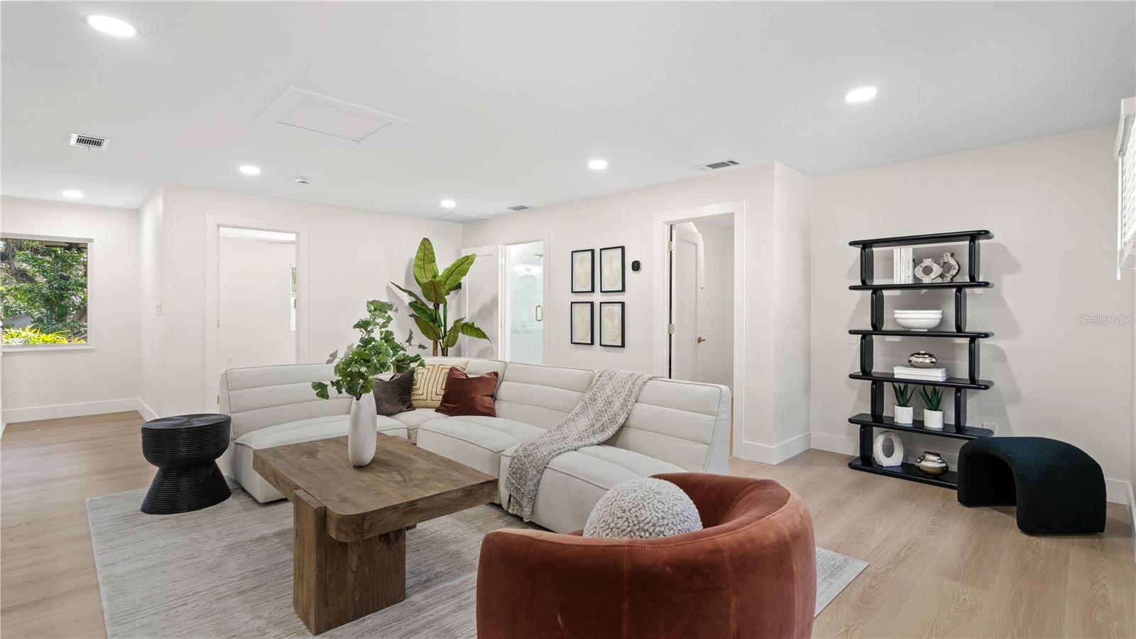 4623 W BROWNING AVE — photo 22