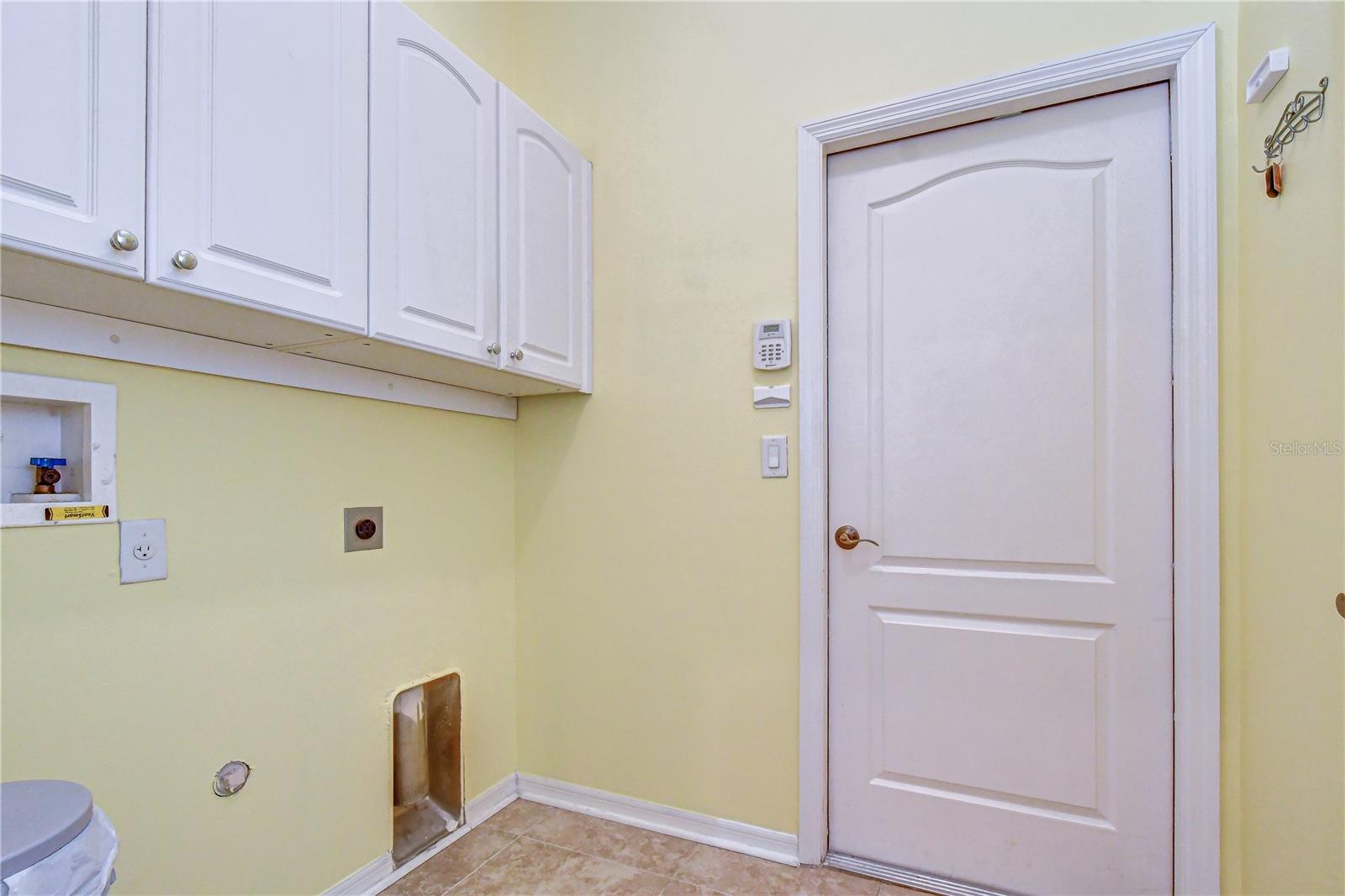 3332 CHAPEL CREEK CIR — photo 53