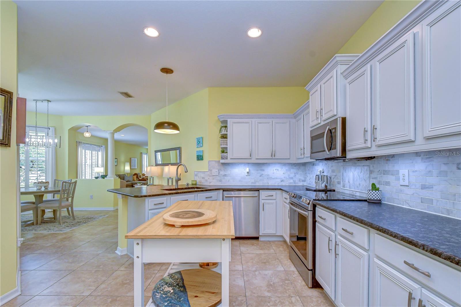 3332 CHAPEL CREEK CIR — photo 17