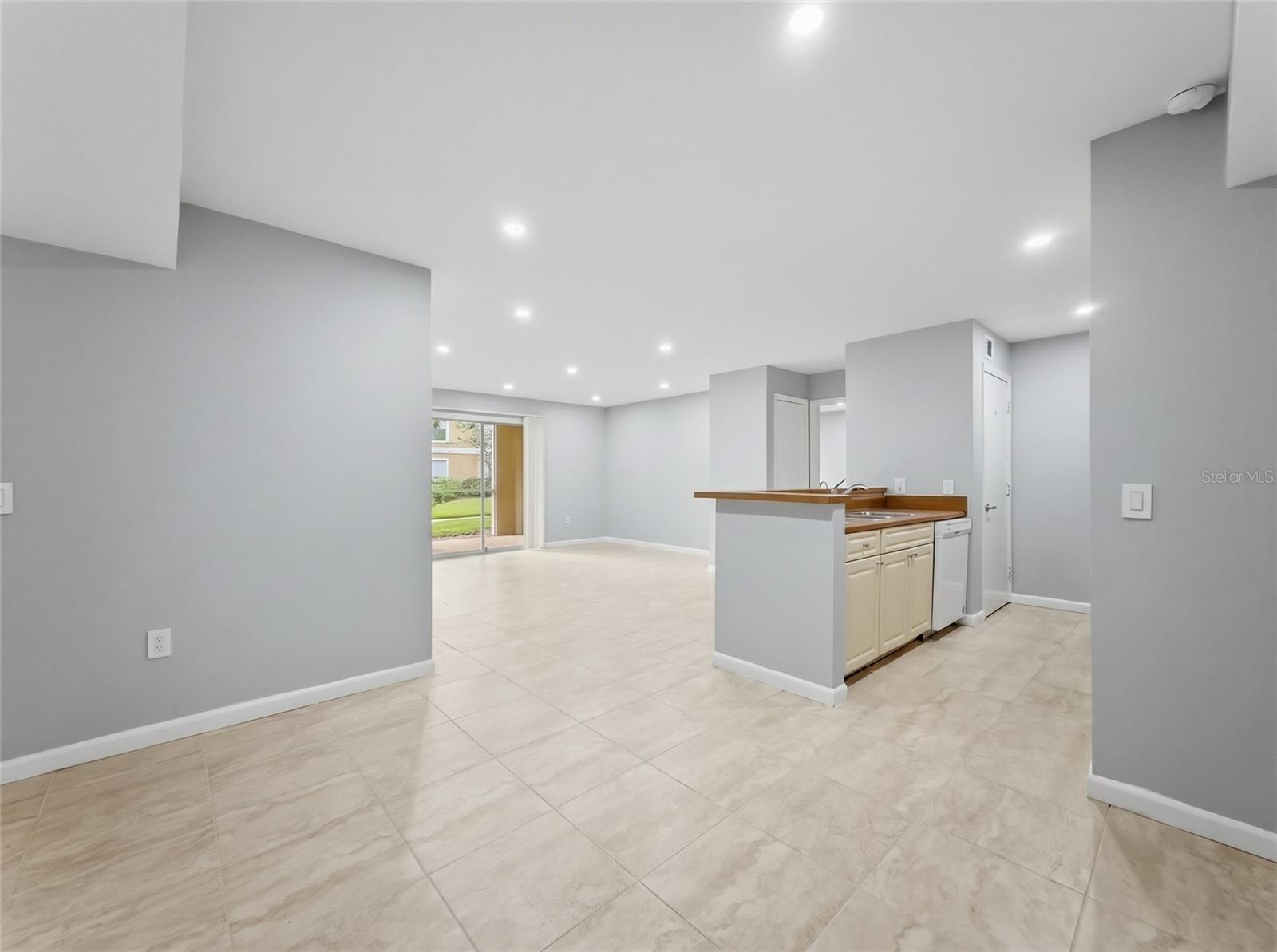 9481 HIGHLAND OAK DR #1502 — photo 4
