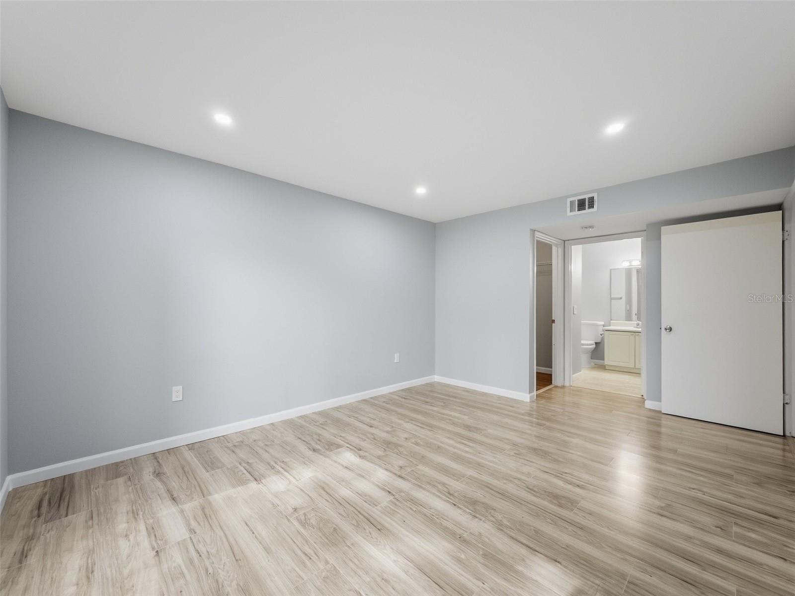 9481 HIGHLAND OAK DR #1502 — photo 12