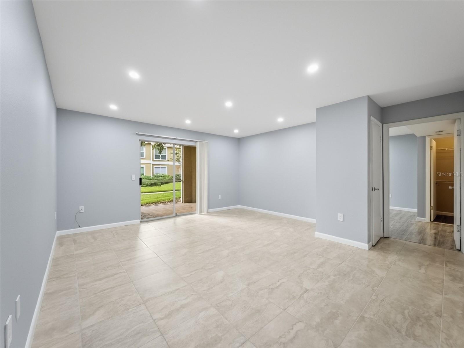 9481 HIGHLAND OAK DR #1502 — photo 3