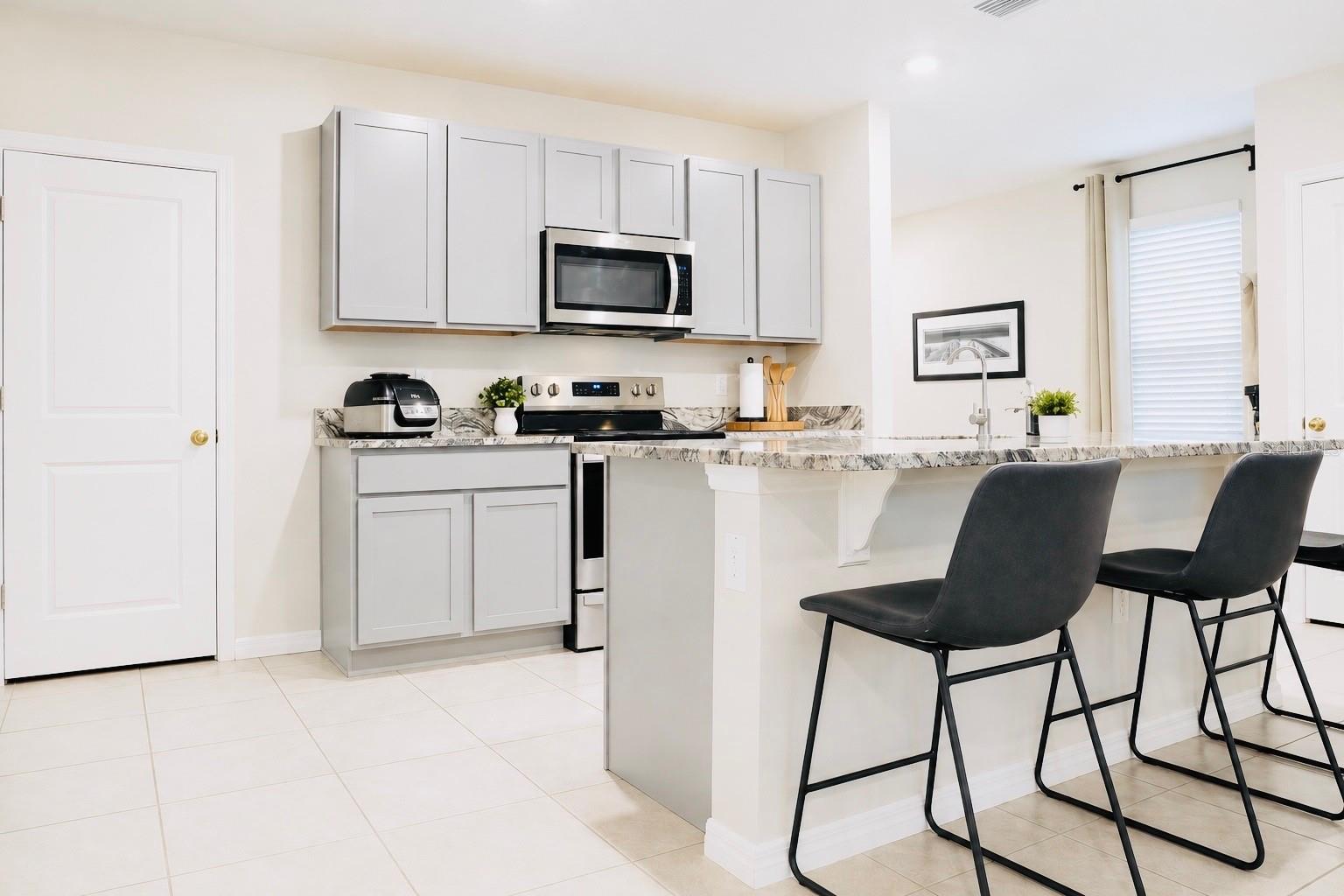 17015 OVAL RUM DR — photo 2