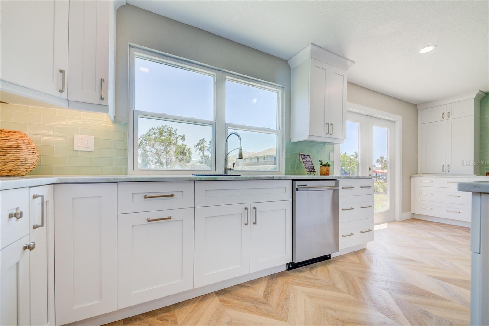 6432 BOATYARD DR — photo 38