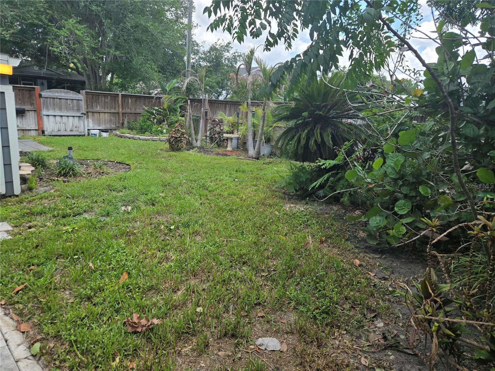 300 E IDLEWILD AVE — photo 34