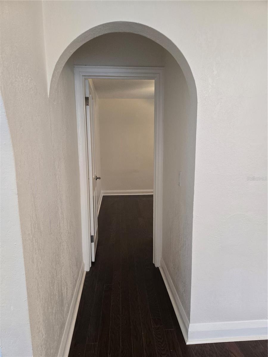 300 E IDLEWILD AVE — photo 31