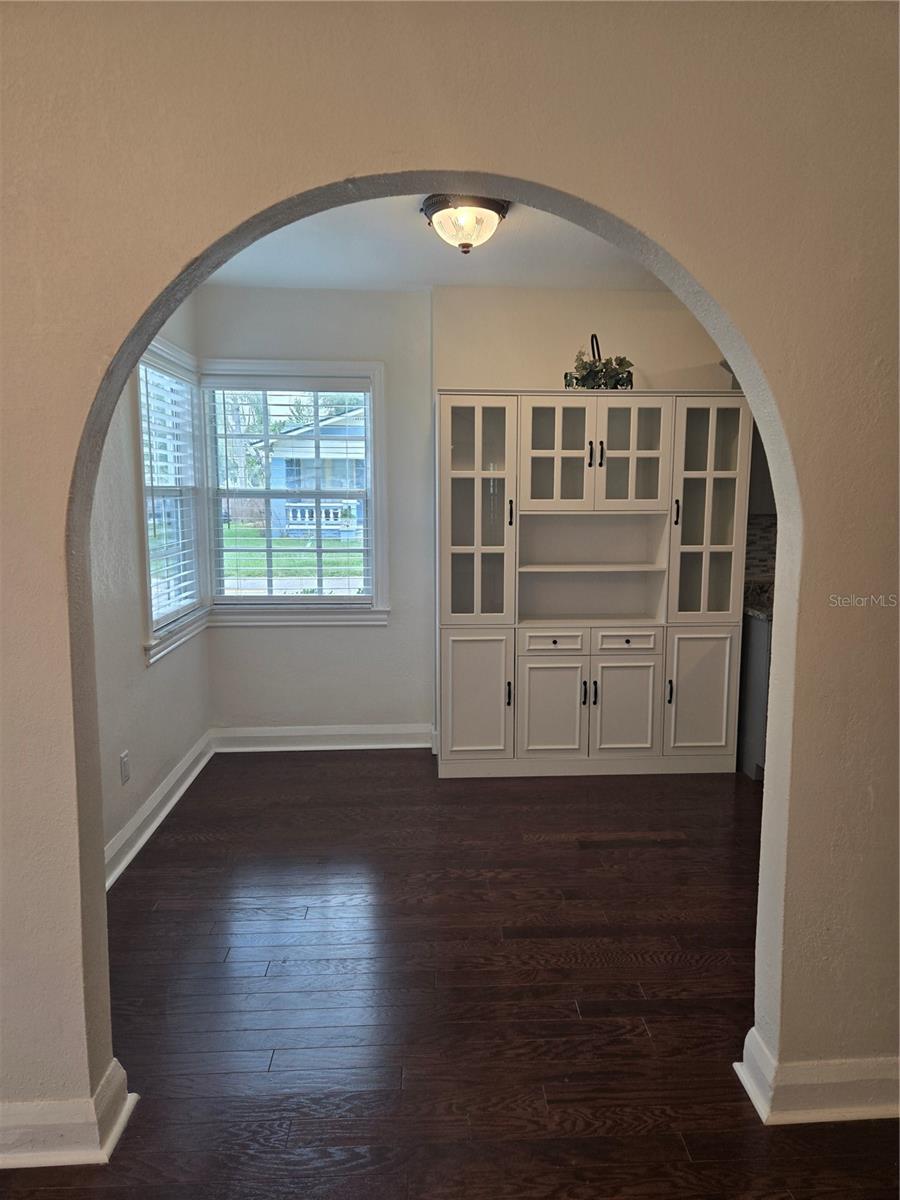300 E IDLEWILD AVE — photo 18