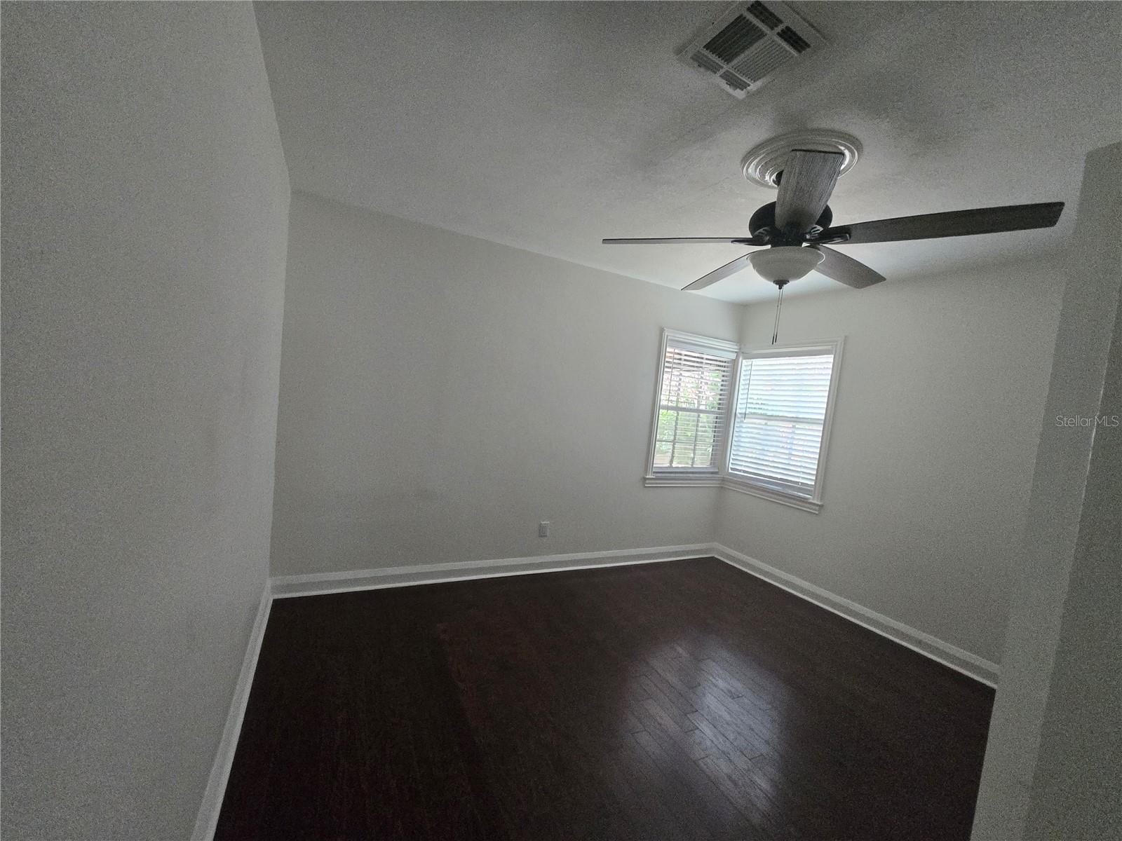 300 E IDLEWILD AVE — photo 12