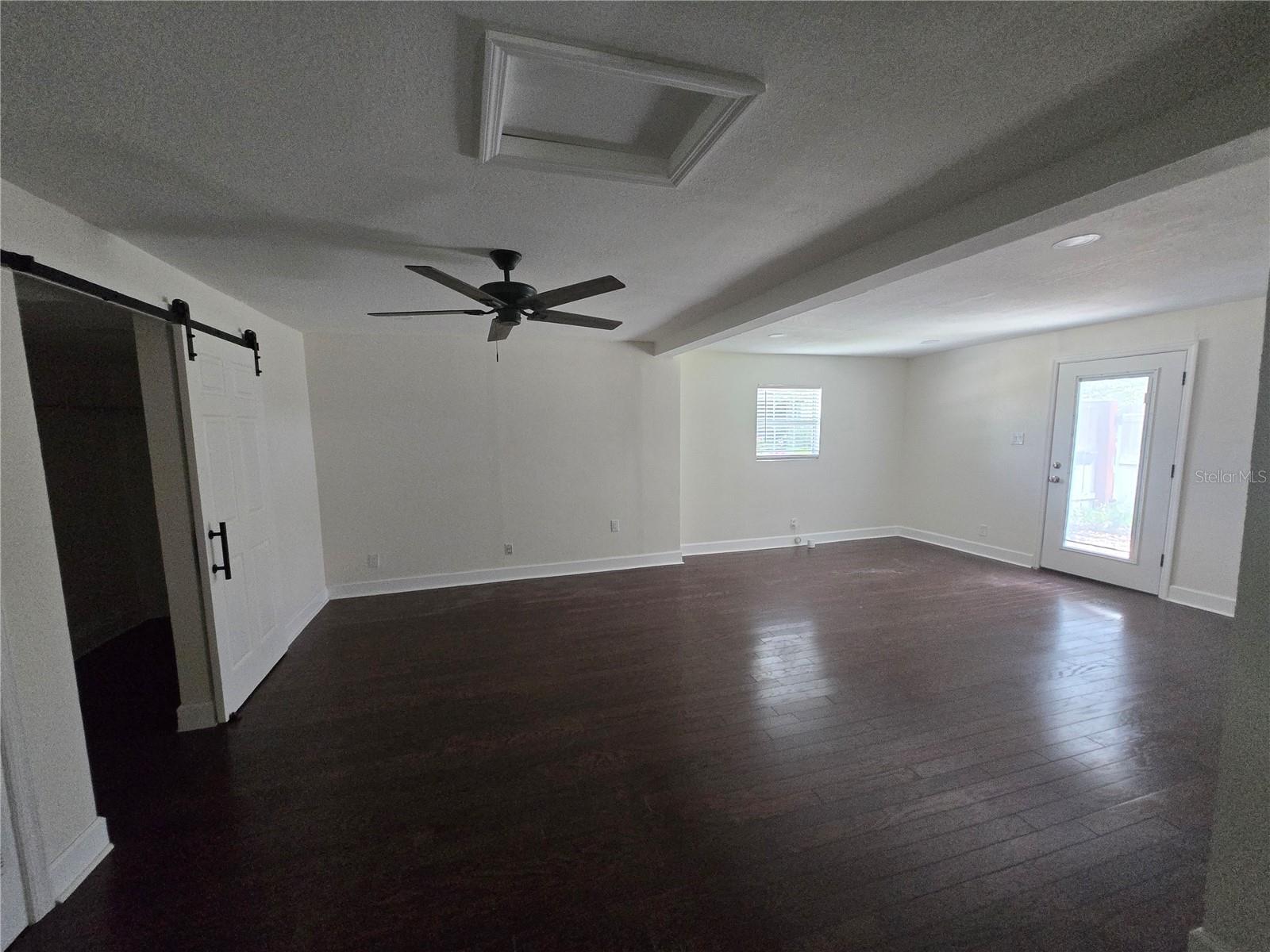 300 E IDLEWILD AVE — photo 21