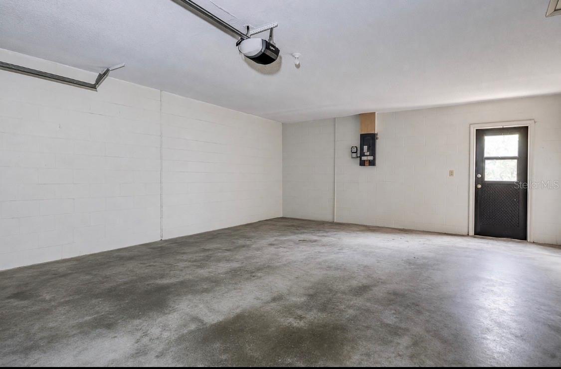 2876 LAKE VALENCIA BLVD E — photo 43