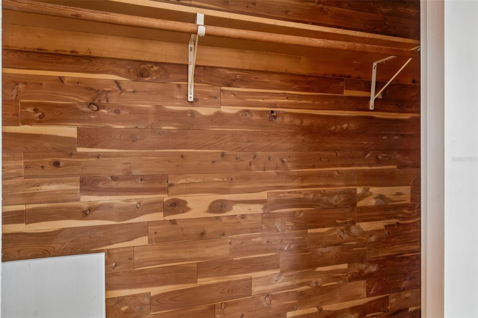 7105 OAKSHIRE DR — photo 34