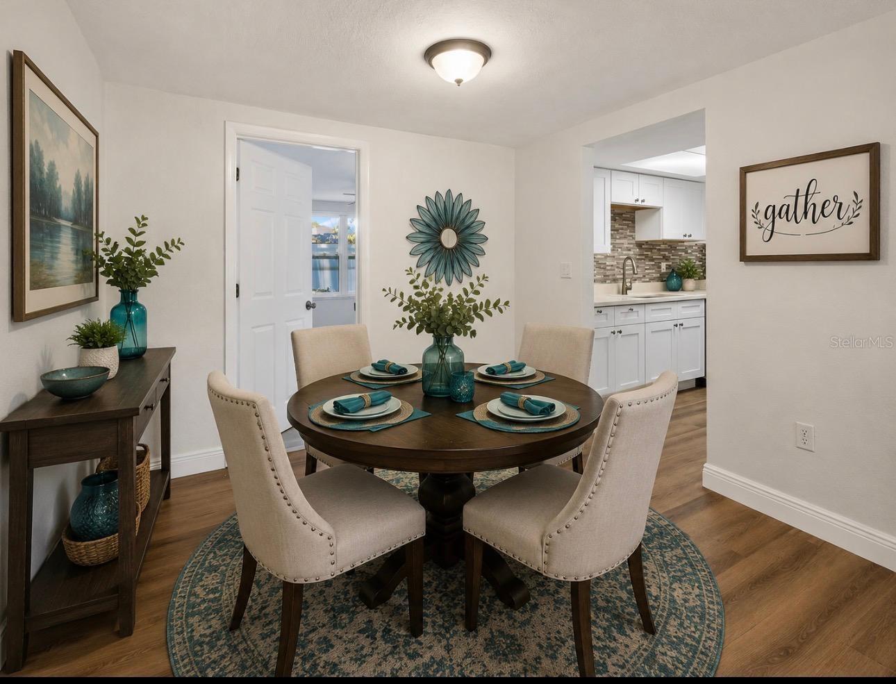 7105 OAKSHIRE DR — photo 8