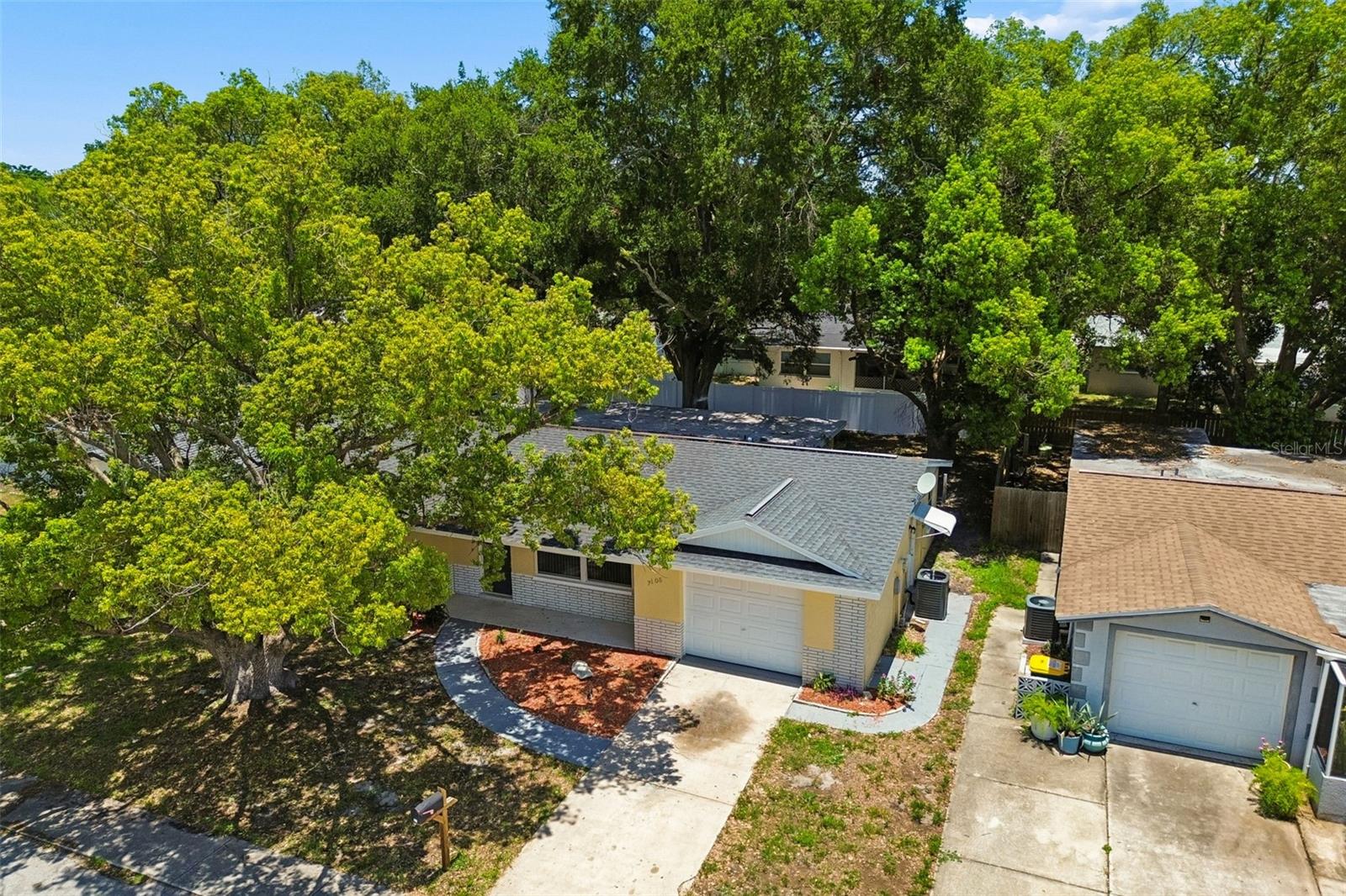 7105 OAKSHIRE DR — photo 50