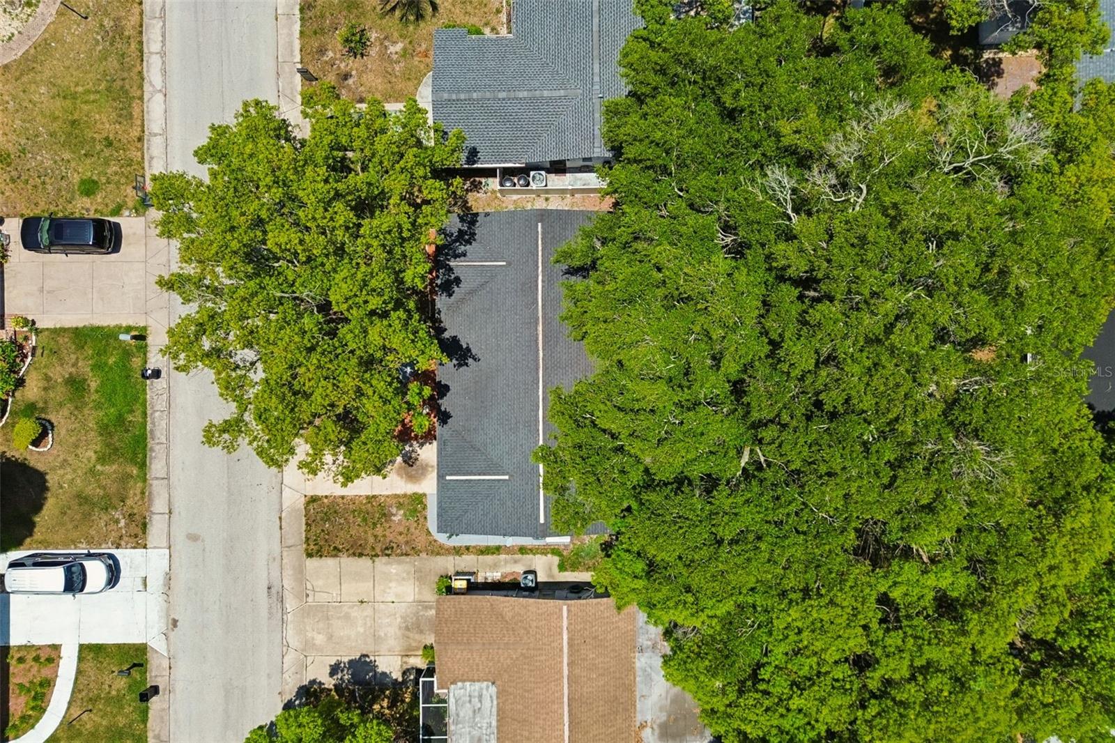 7105 OAKSHIRE DR — photo 51