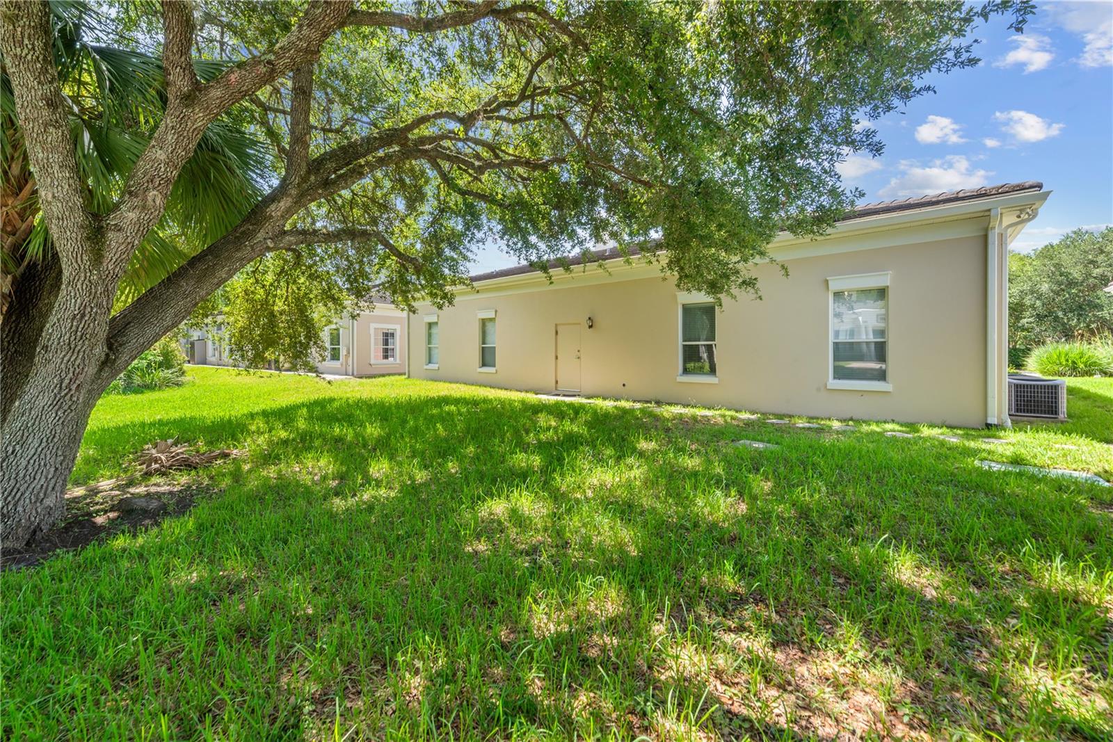 5381 PRIMROSE LAKE CIR — photo 17