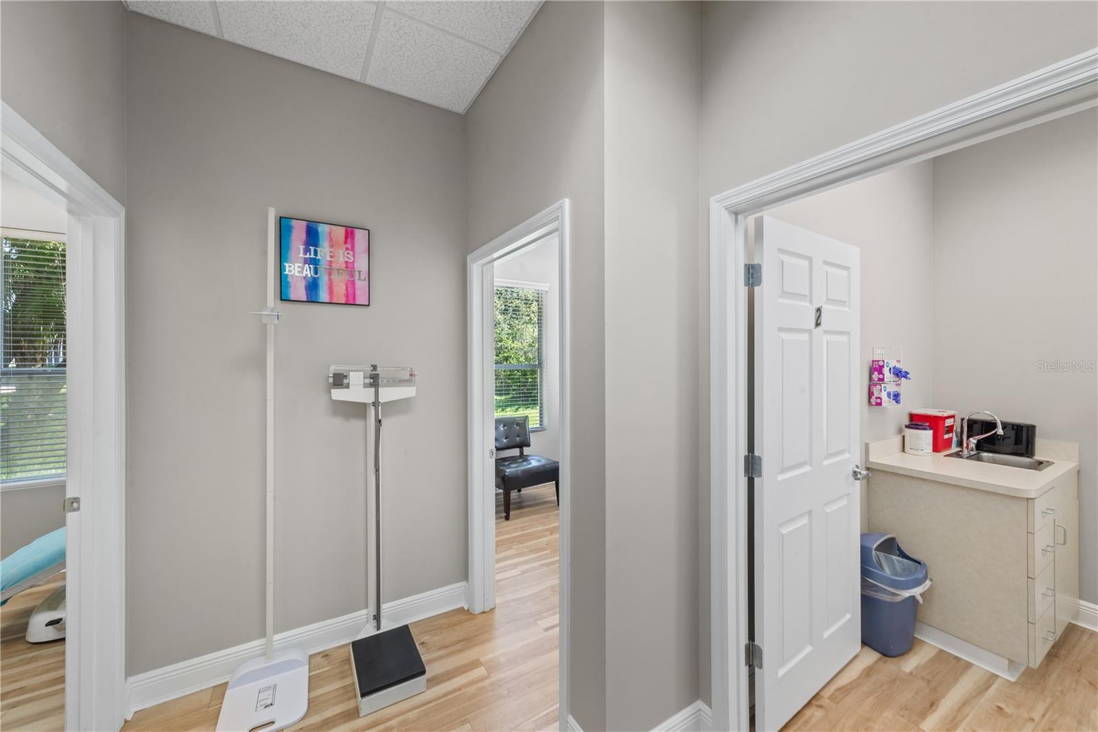 5381 PRIMROSE LAKE CIR — photo 31