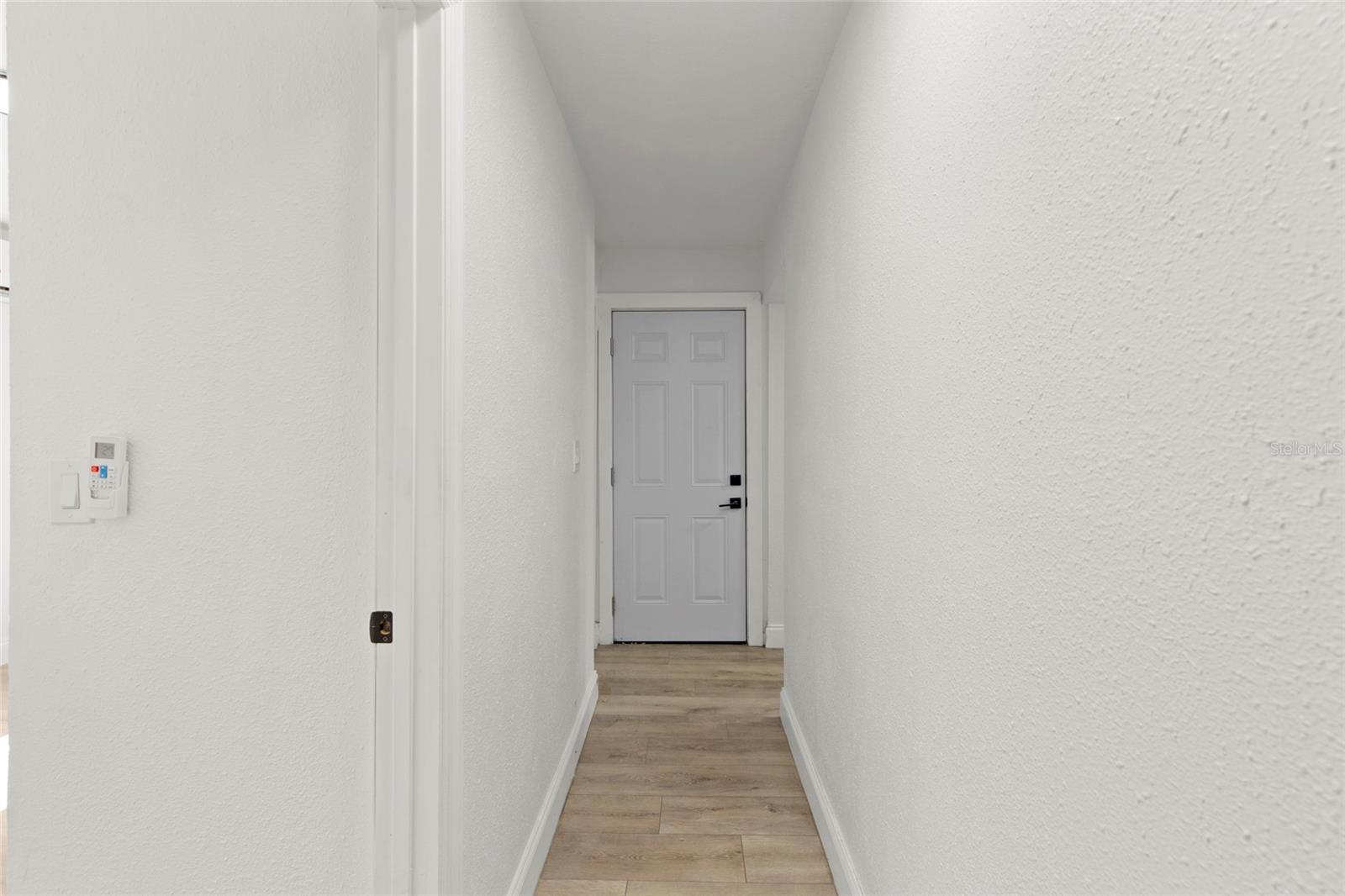 8613 N 14TH ST — photo 5