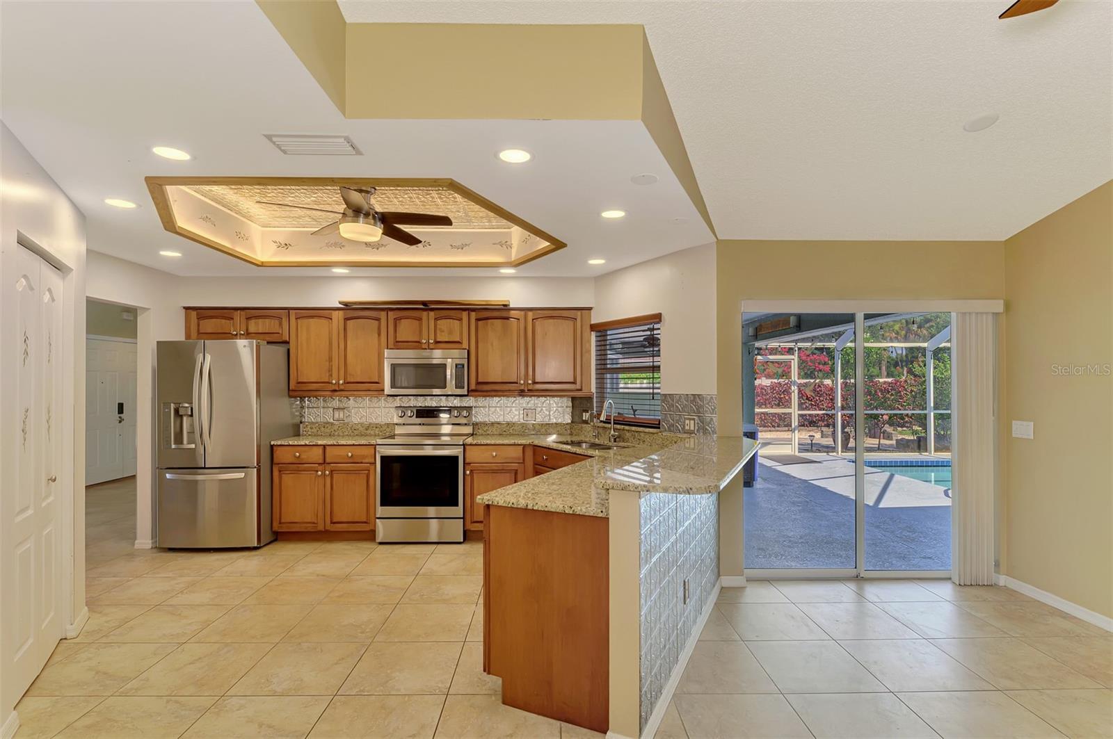 3706 SLAYTON AVE — photo 11