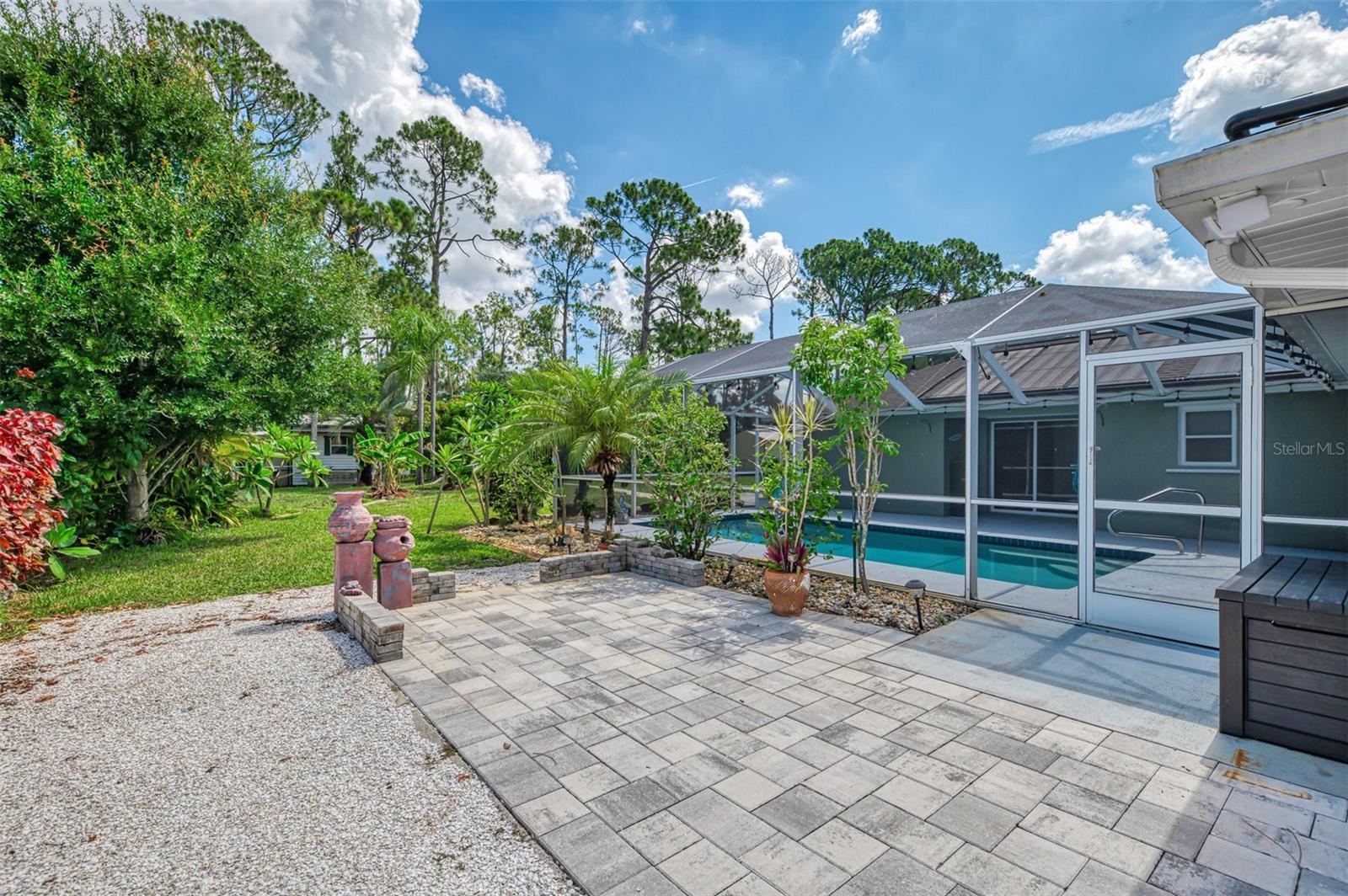 3706 SLAYTON AVE — photo 32