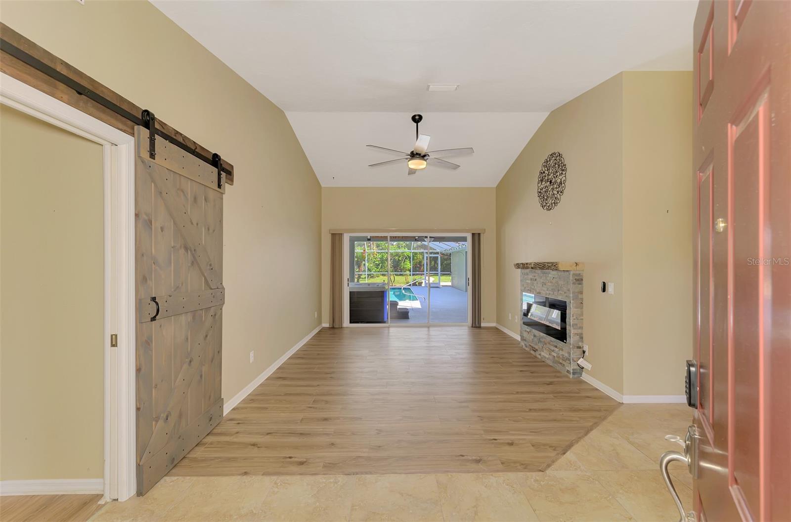 3706 SLAYTON AVE — photo 5