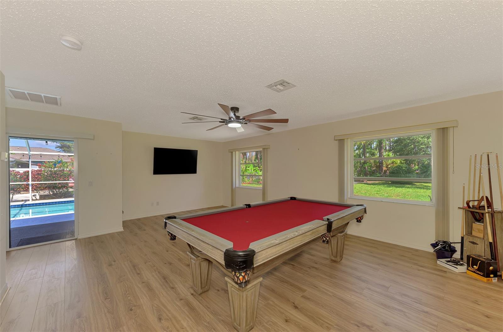 3706 SLAYTON AVE — photo 23