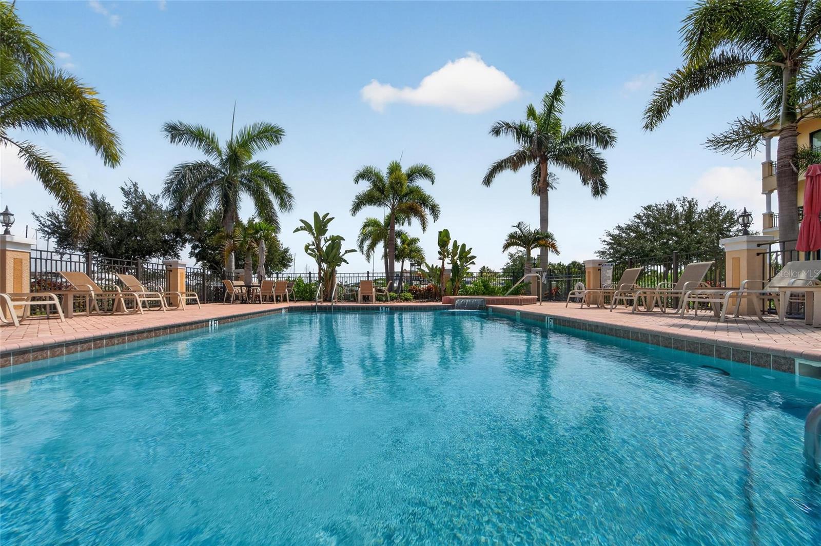 6407 MAYRA SHORES LN — photo 97