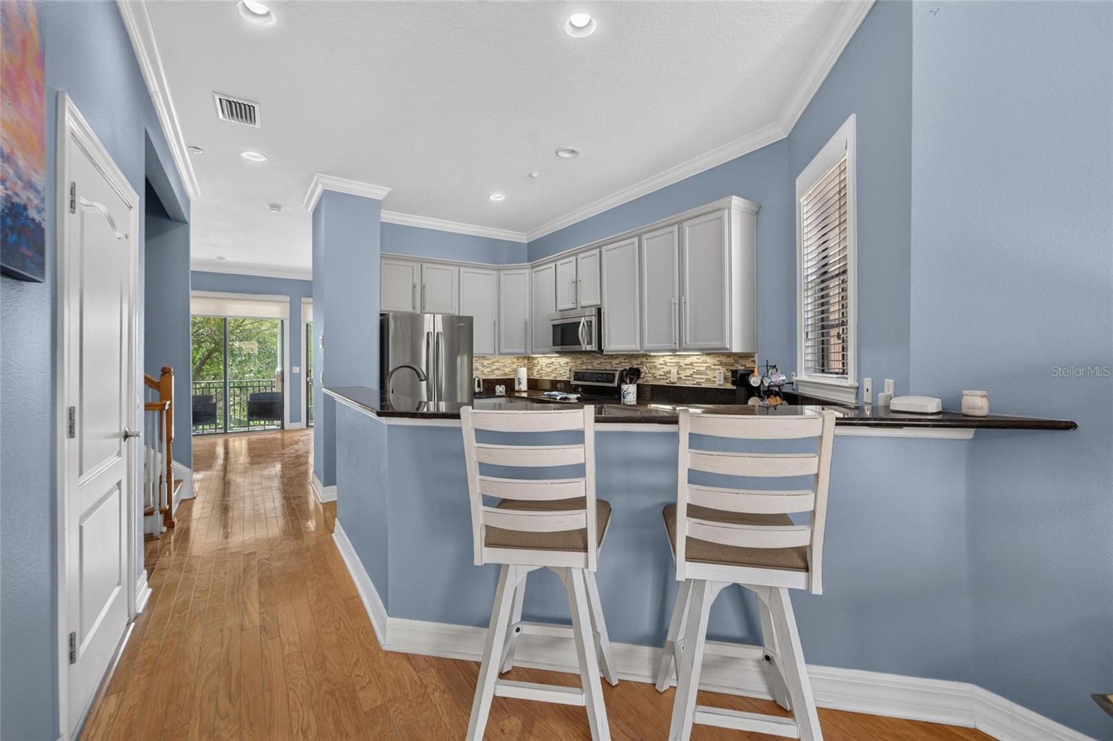 6407 MAYRA SHORES LN — photo 38