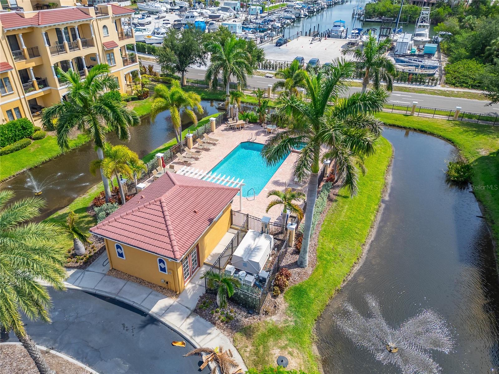 6407 MAYRA SHORES LN — photo 95