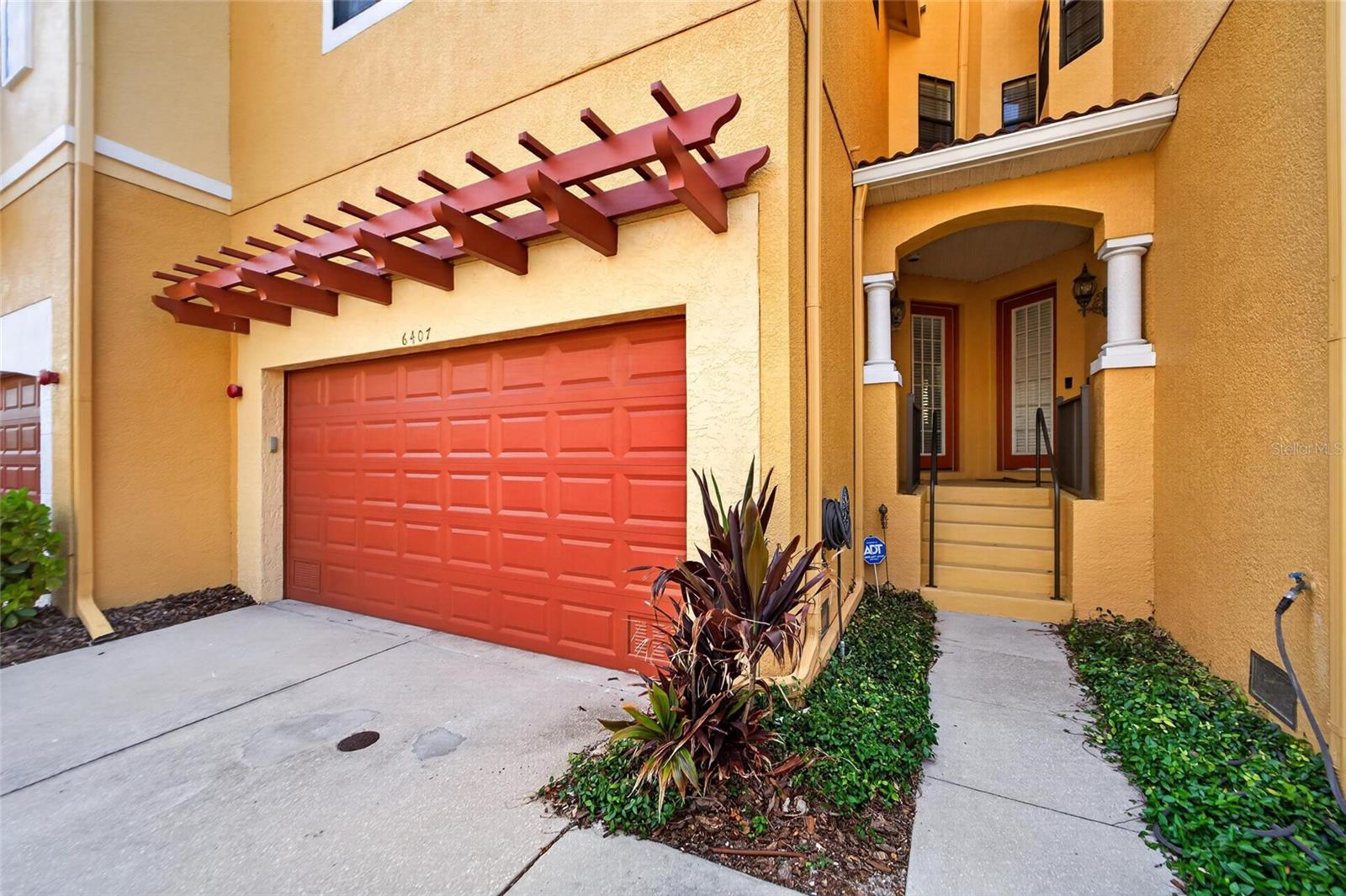 6407 MAYRA SHORES LN — photo 7