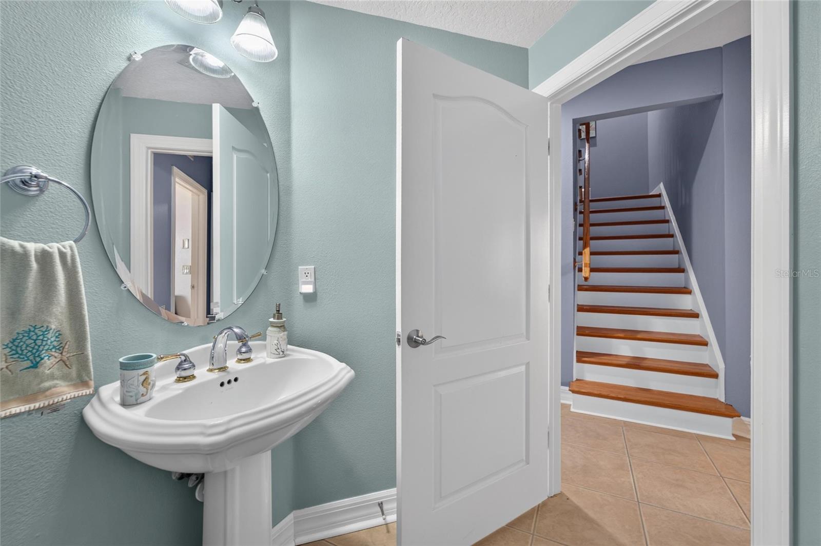 6407 MAYRA SHORES LN — photo 27