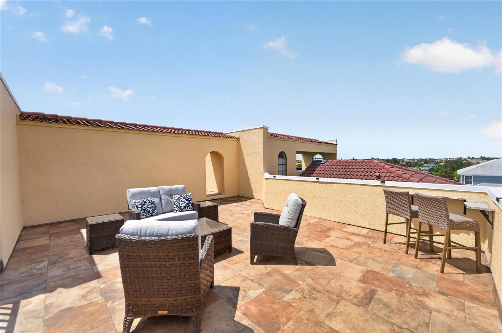 6407 MAYRA SHORES LN — photo 88