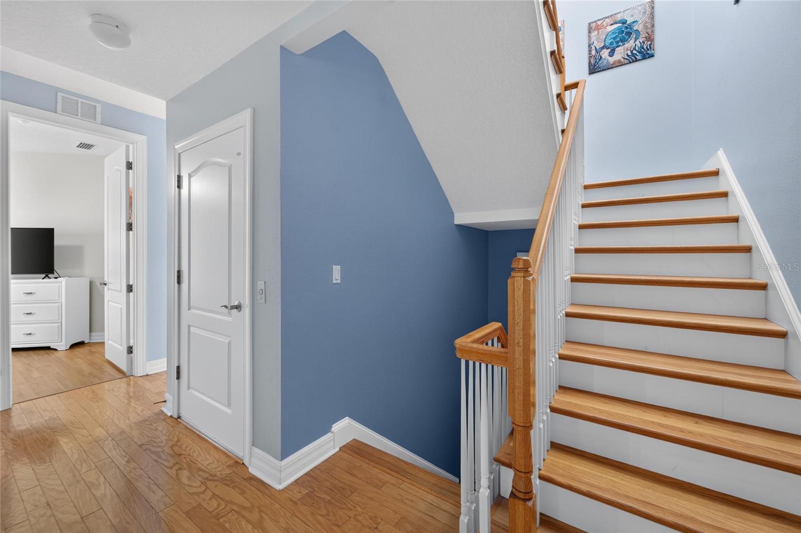 6407 MAYRA SHORES LN — photo 54