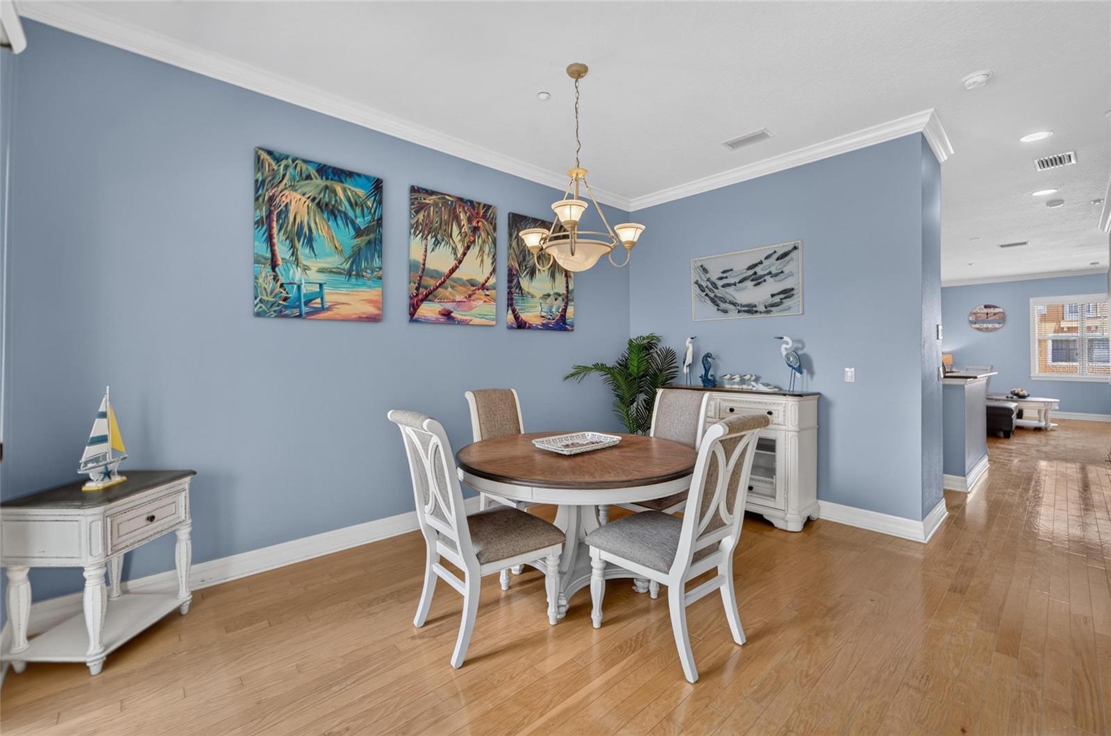6407 MAYRA SHORES LN — photo 32