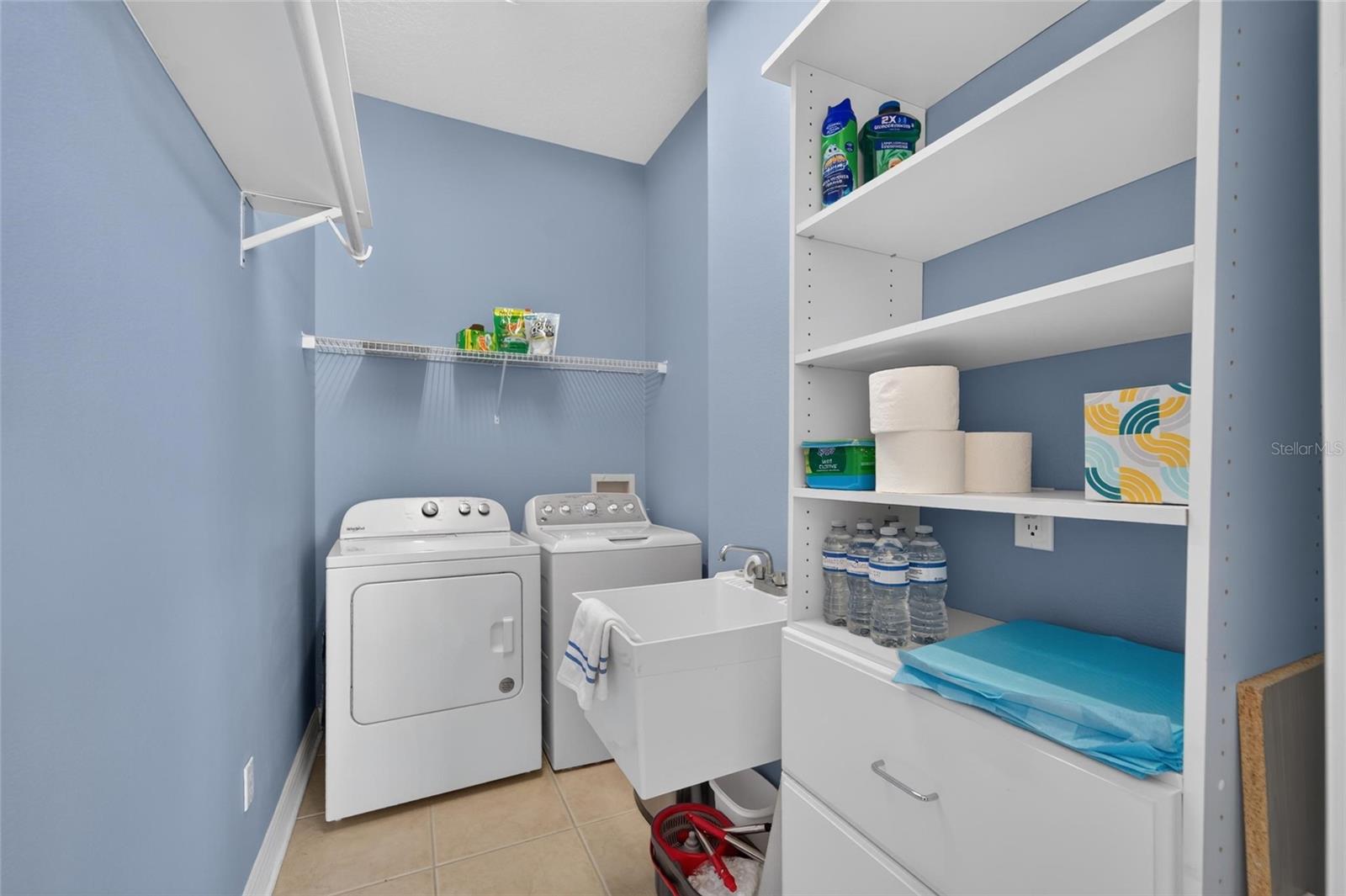 6407 MAYRA SHORES LN — photo 50