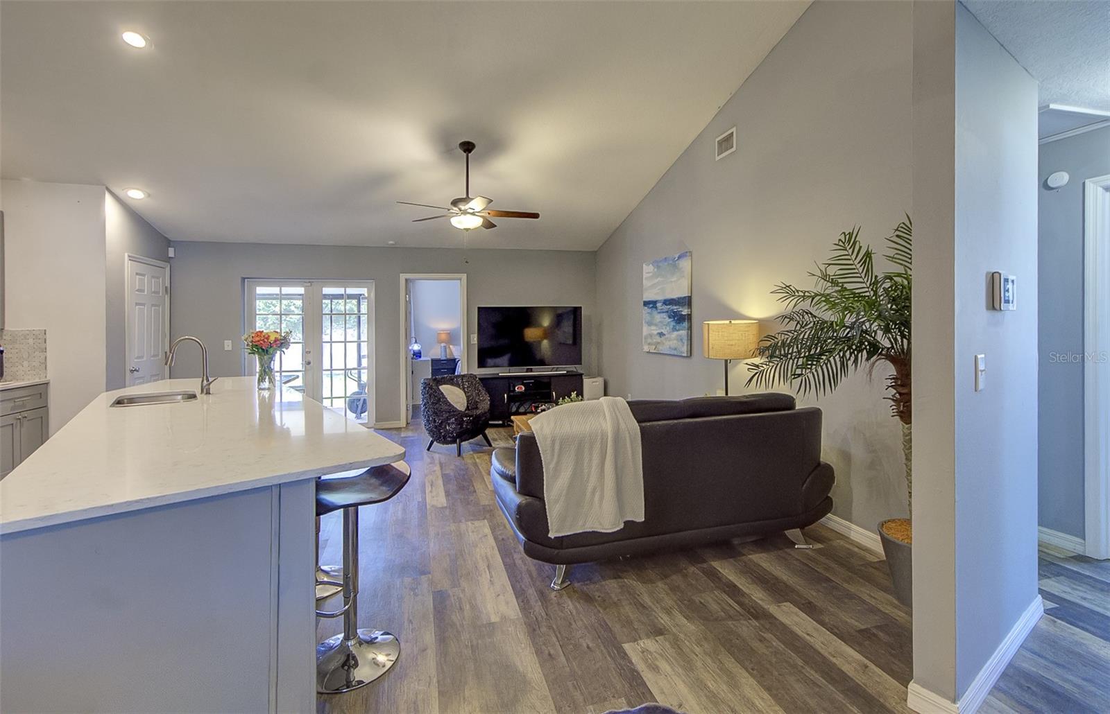 13222 PINE CREEK CIR — photo 17