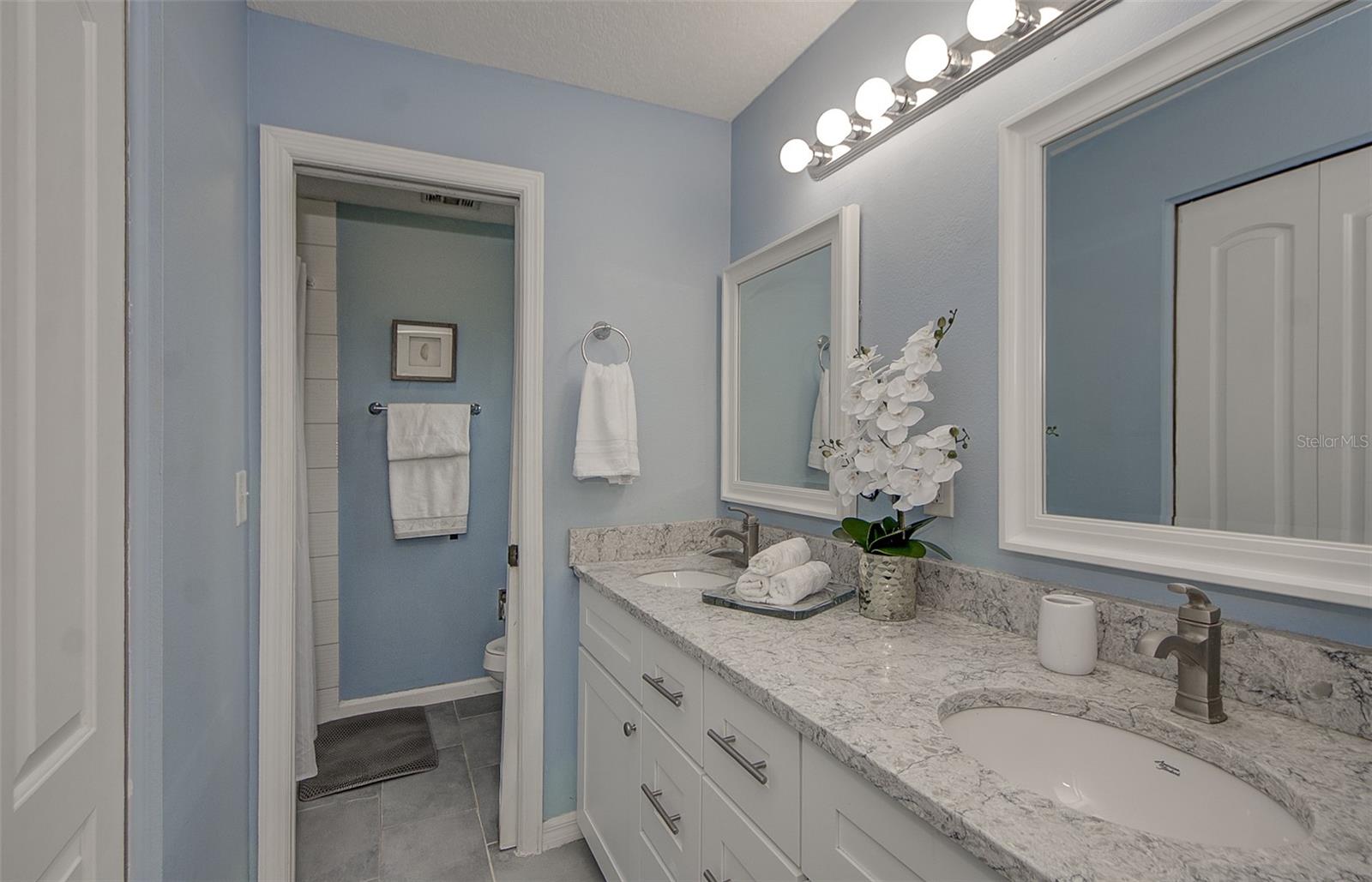 13222 PINE CREEK CIR — photo 24