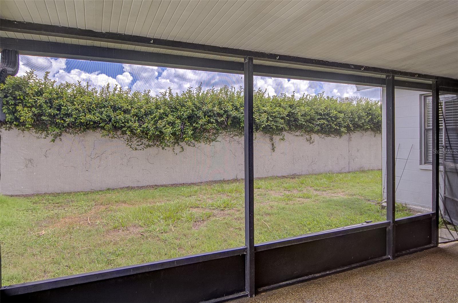 13222 PINE CREEK CIR — photo 37