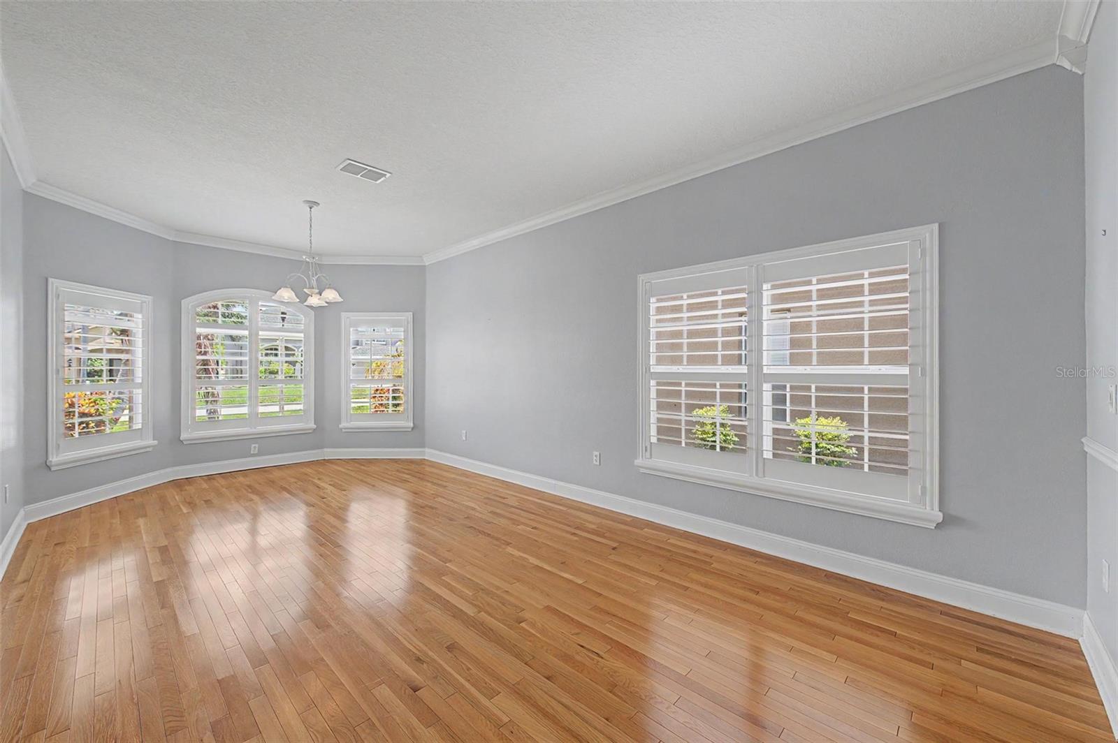 2811 RAVENDALE LN — photo 4