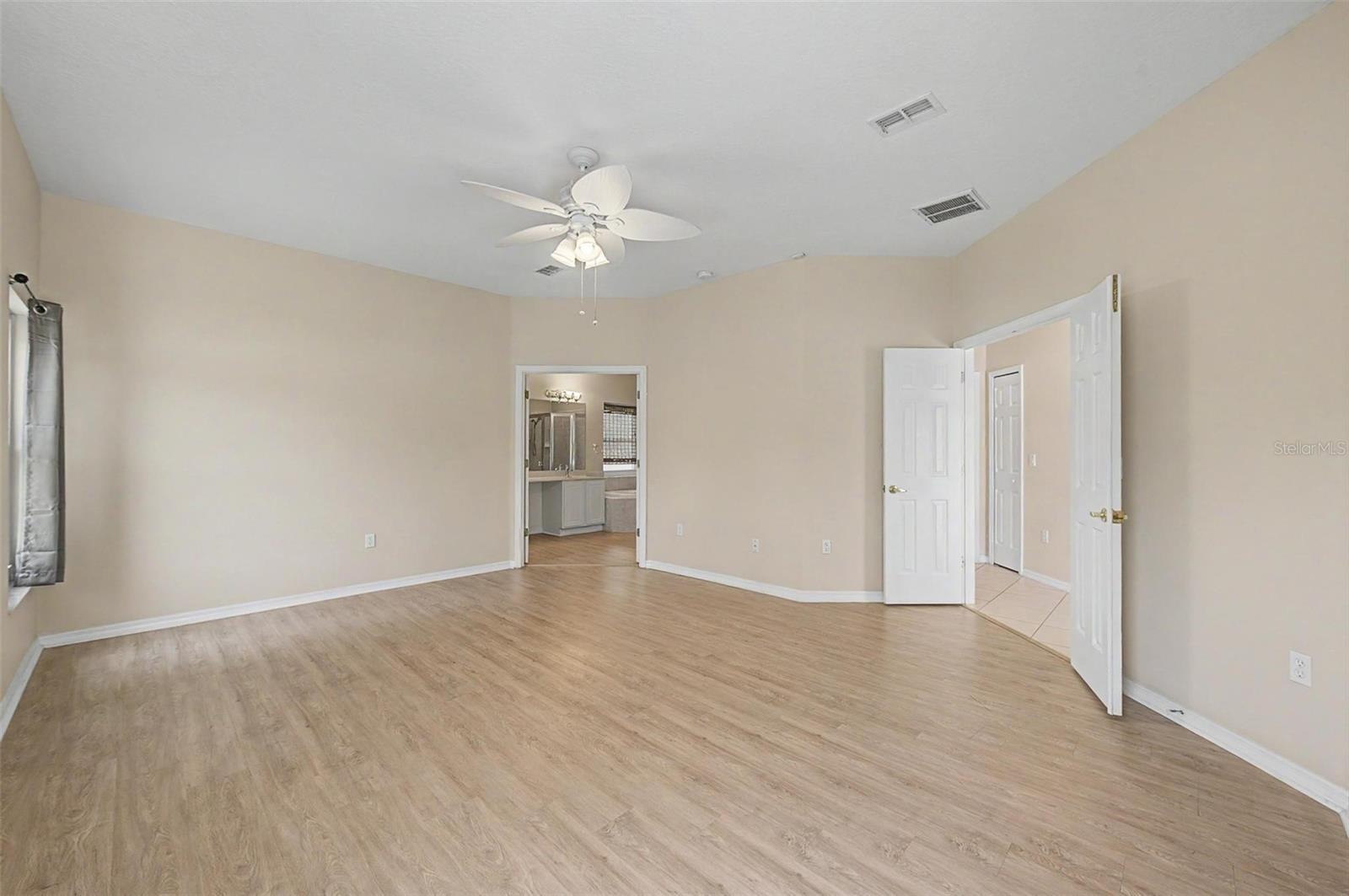 2811 RAVENDALE LN — photo 17