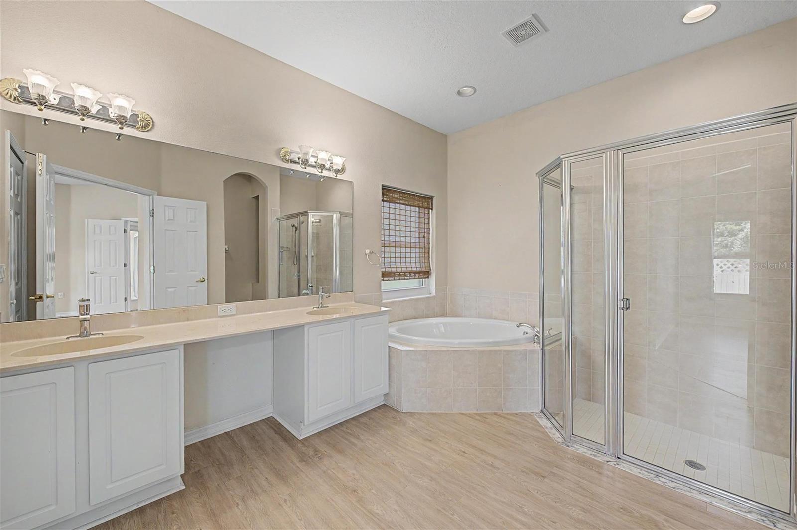 2811 RAVENDALE LN — photo 19