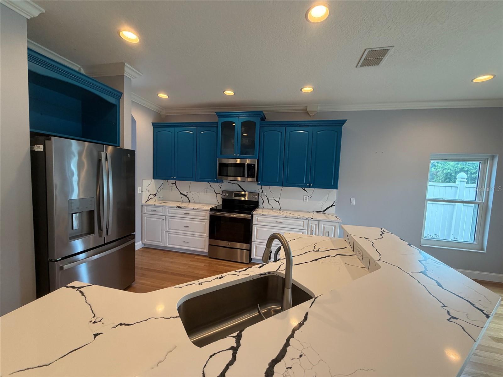 2811 RAVENDALE LN — photo 12