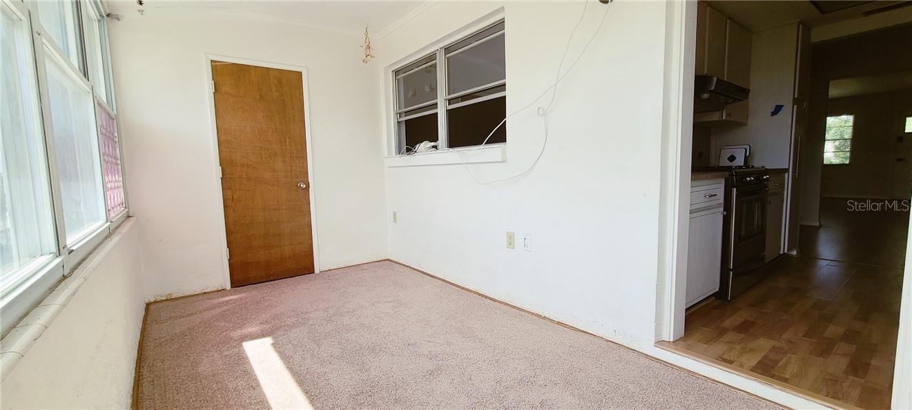 911 WASHINGTON AVE #305 — photo 7