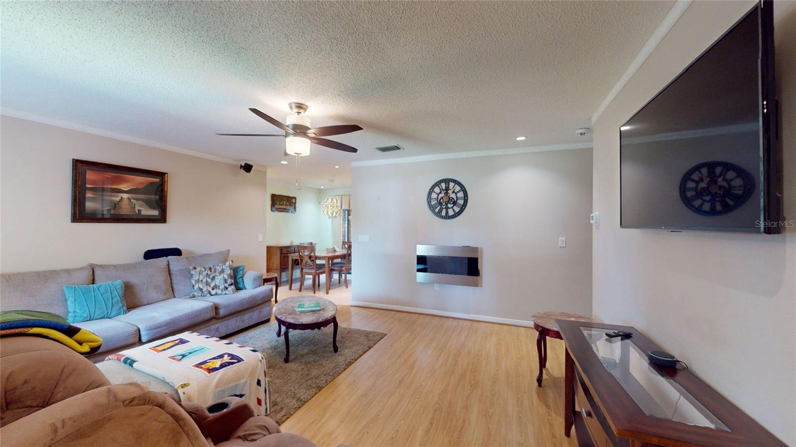 6960 PINECREST LN N — photo 2