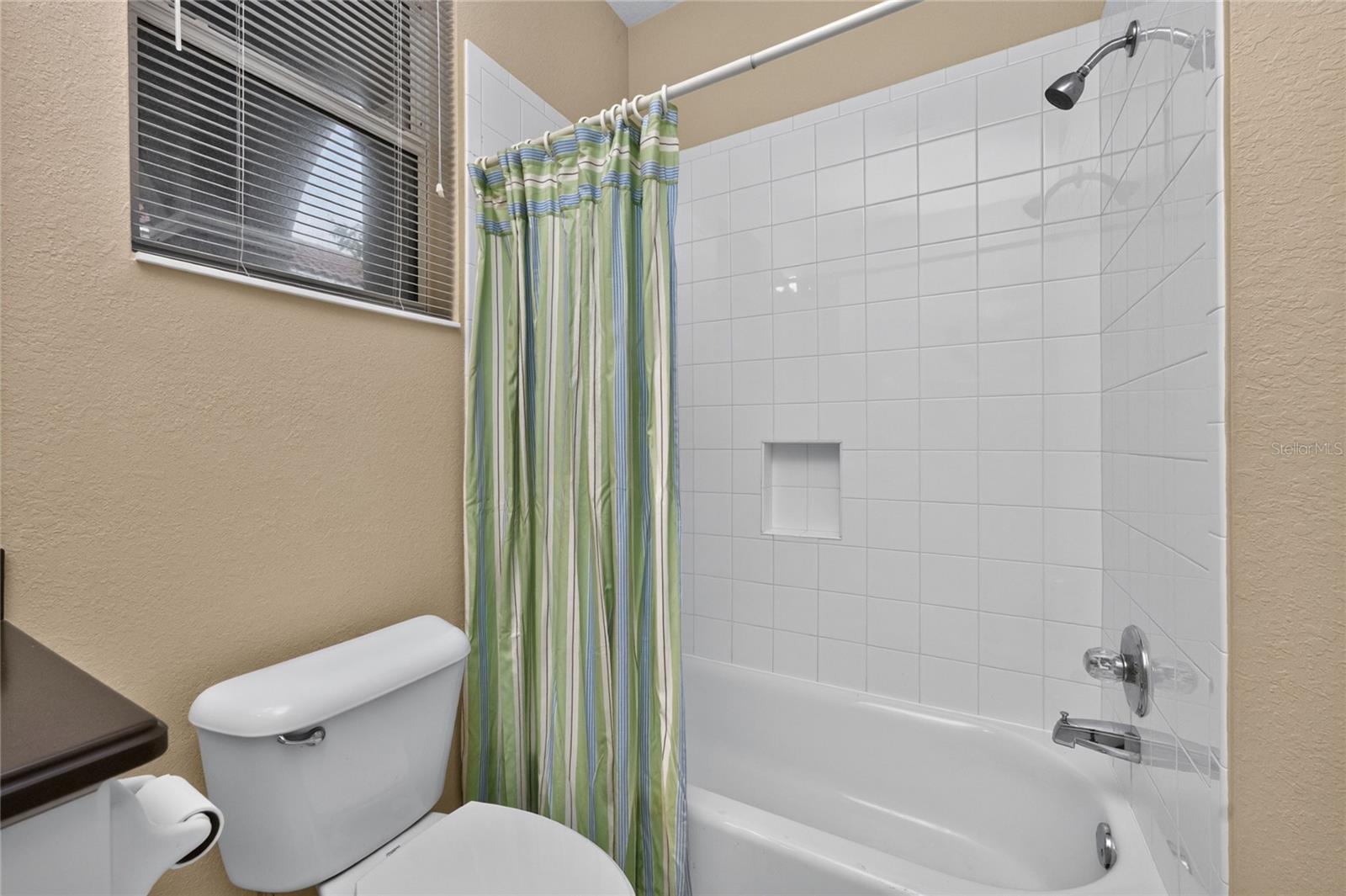 246 MESTRE PL — photo 24
