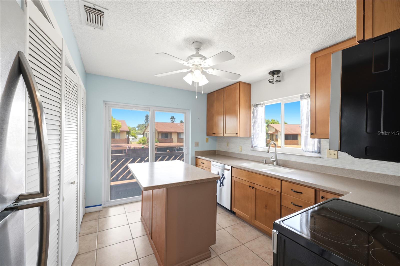 3820 LIGHTHOUSE WAY — photo 4