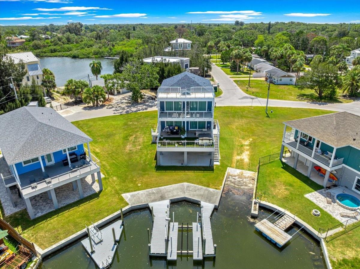 6812 DRIFTWOOD DR — photo 2