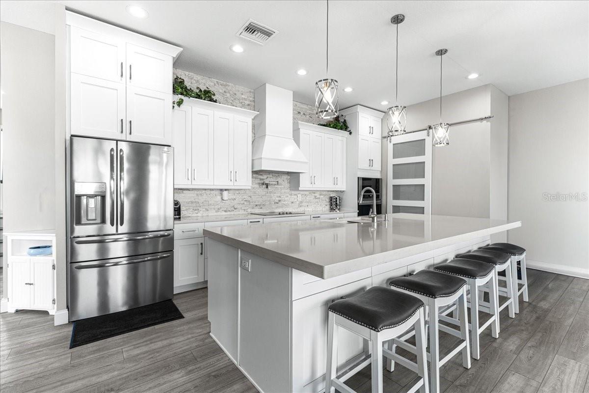 6812 DRIFTWOOD DR — photo 6