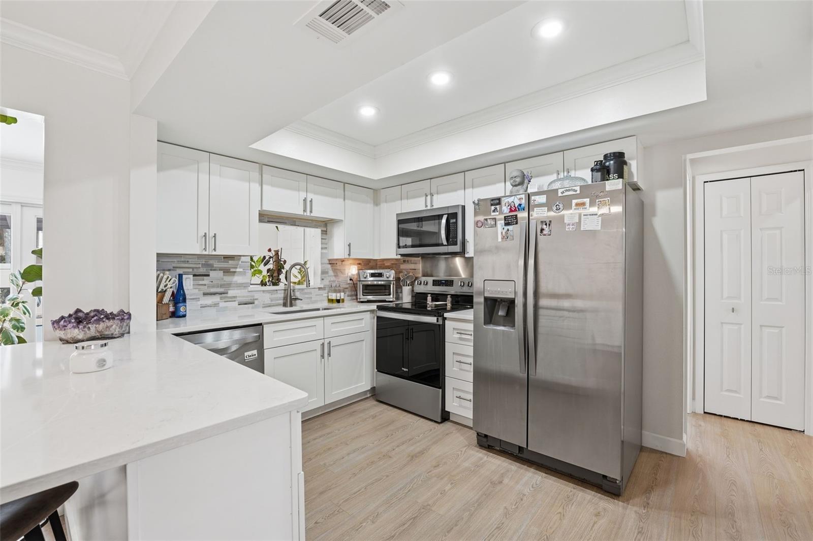 2600 CAMBRIDGE DR — photo 46
