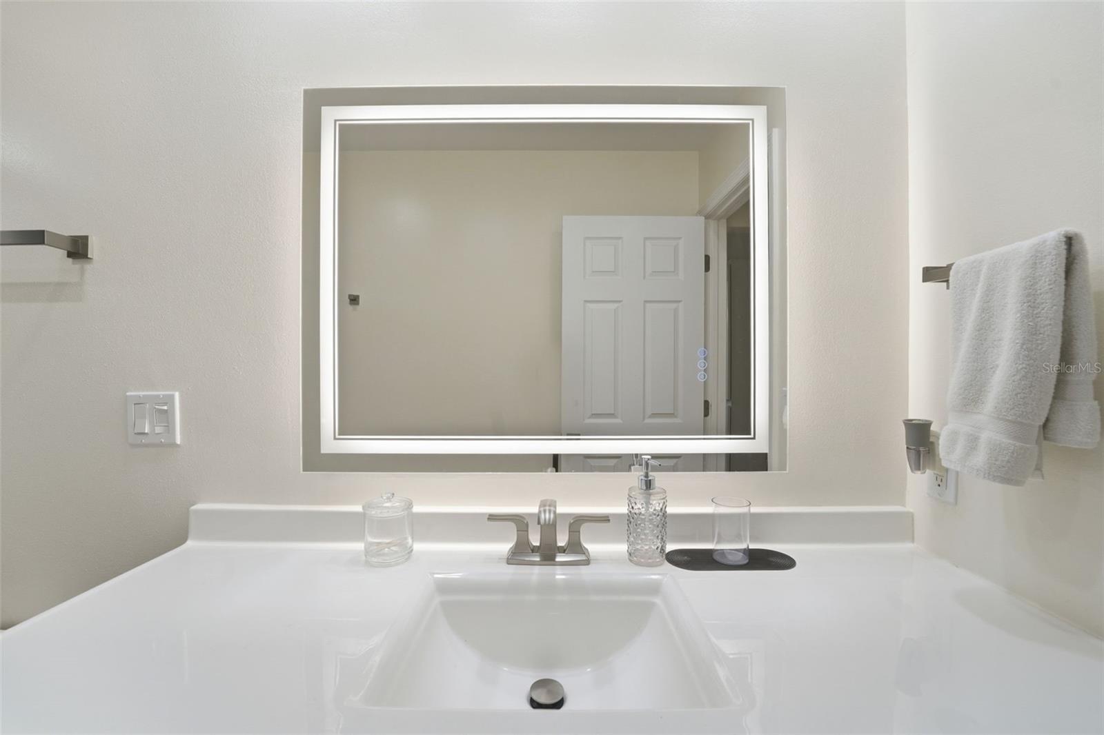 2600 CAMBRIDGE DR — photo 35