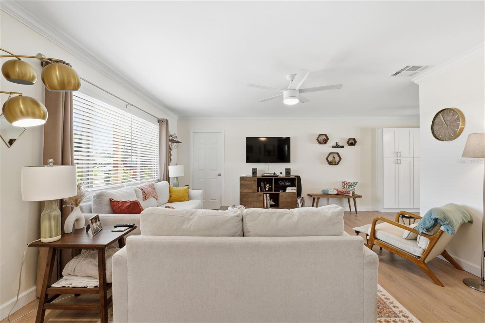 2600 CAMBRIDGE DR — photo 8